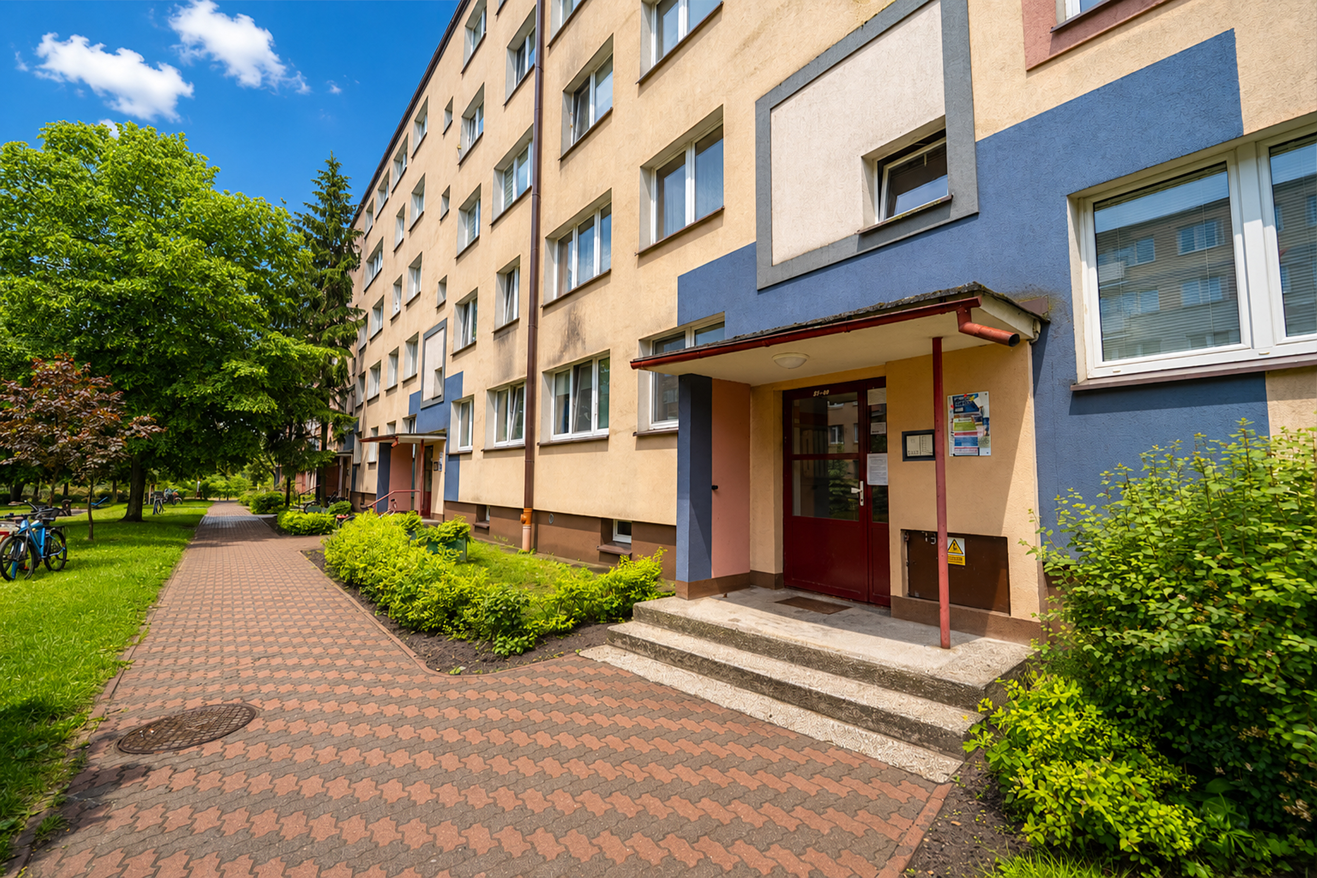 4- pokojowe mieszkanie *OS.PIASTA* 1. piętro